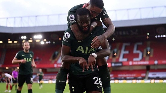 Tottenham Hotspur's Tanguy Ndombele celebrates scoring his side's third goal of the game with teammate Steven Bergwijn. (Getty Images)