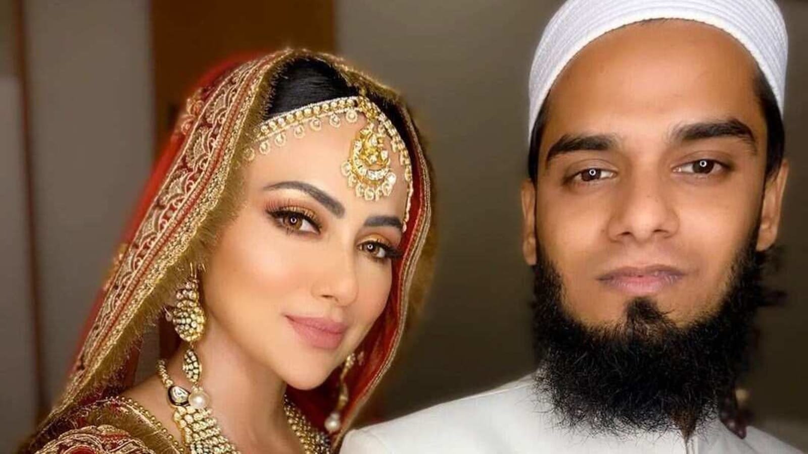 Sana Khan pens note for husband Anas Saiyad, says ‘thank you for always pushing me towards good’