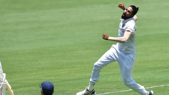 Mohammed Siraj of India celebrates the wicket of Marnus Labuschagne of Australia during day four of the fourth test match between Australia and India at the Gabba in Brisbane, Australia, January 18, 2021. AAP Image/Darren England via REUTERS  ATTENTION EDITORS - THIS IMAGE WAS PROVIDED BY A THIRD PARTY. NO RESALES. NO ARCHIVE. AUSTRALIA OUT. NEW ZEALAND OUT