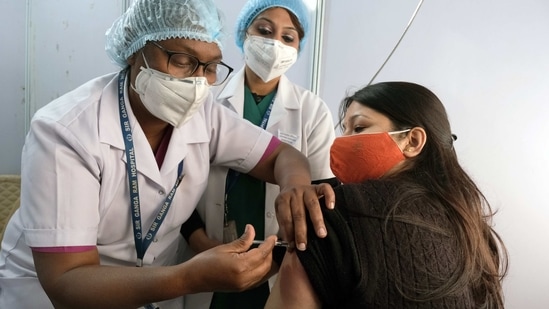 Officials said that the vaccination drive started at the Rajiv Gandhi Super Speciality Hospital at 10 am.(Bloomberg) Officials said that the vaccination drive started at the Rajiv Gandhi Super Speciality Hospital at 10 am.(Bloomberg)