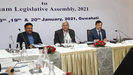 Chief Election Commissioner Sunil Arora (middle) during a meeting on preparedness for Assam assembly polls held in Guwahati on Monday.(HT PHOTO)