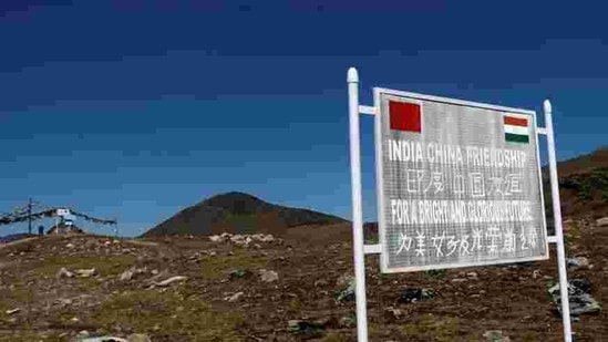 The Indo-China border at Bumla in Arunachal Pradesh.(REUTERS) The Indo-China border at Bumla in Arunachal Pradesh.(REUTERS)