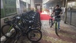 Bicycle services for the last mile connectivity at Jagruti Nagar Metro station. (Satyabrata Tripathy/HT Photo) Bicycle services for the last mile connectivity at Jagruti Nagar Metro station. (Satyabrata Tripathy/HT Photo)
