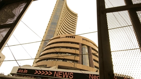 Foreign portfolio investors bought $2.44 billion worth of Indian stocks in January ht(MINT_PRINT) Foreign portfolio investors bought $2.44 billion worth of Indian stocks in January ht(MINT_PRINT)