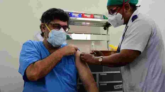 With 4,936 beneficiaries receiving the shot, Delhi saw the highest turnout in terms of absolute numbers on Tuesday.(HT FILE) With 4,936 beneficiaries receiving the shot, Delhi saw the highest turnout in terms of absolute numbers on Tuesday.(HT FILE)