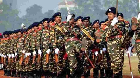 The apex court had also ordered that after the judgement of Delhi High Court, Centre should grant permanent commission to women officers.(PTI file photo) The apex court had also ordered that after the judgement of Delhi High Court, Centre should grant permanent commission to women officers.(PTI file photo)