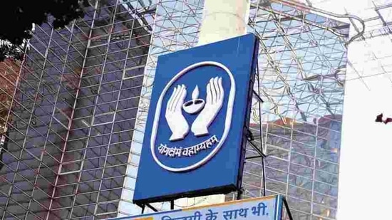 Siddhartha Mohanty will replace TC Susheel Kumar as the managing director of Life Insurance Corp (Ramesh Pathania/Mint.)