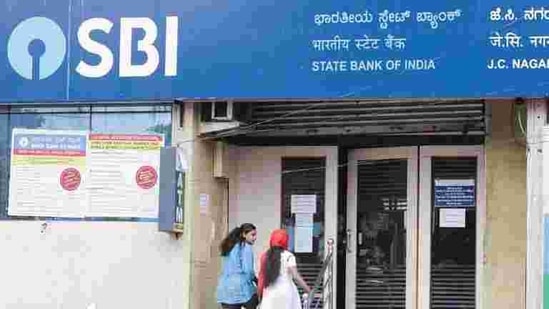 SBI has raised $900 million of deposits and extended $400 million of loans through its Yono app.(Hemant Mishra/Mint)