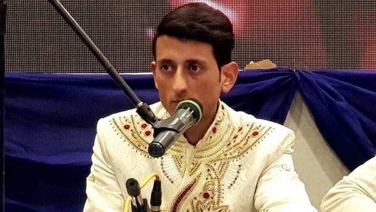 Aadil Manzoor Shah began singing when he was 14, has his YouTube channel(Facebook/@Aadil Manzoor Shah) Aadil Manzoor Shah began singing when he was 14, has his YouTube channel(Facebook/@Aadil Manzoor Shah)