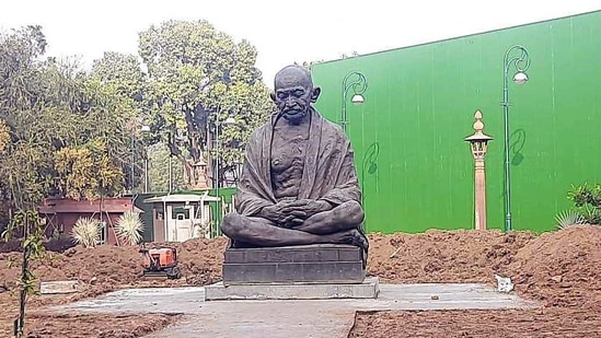 Gandhi’s 16-feet high bronze statue in a meditating posture, sculpted by Ram Sutar, was unveiled by then President Shanker Dayal Sharma on October 2, 1993.(ANI Photo) Gandhi’s 16-feet high bronze statue in a meditating posture, sculpted by Ram Sutar, was unveiled by then President Shanker Dayal Sharma on October 2, 1993.(ANI Photo)