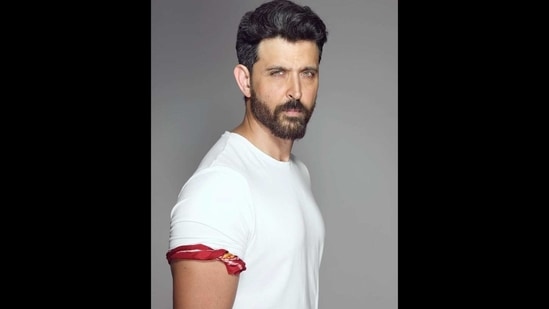 Hrithik Roshan's post has prompted people to share various tweets.(Instagram/@hrithikroshan) Hrithik Roshan's post has prompted people to share various tweets.(Instagram/@hrithikroshan)