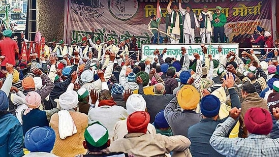 Earlier on Tuesday, the farmers also shared the route map of their proposed tractor rally and said that the parade will touch all the borders connecting Delhi with Haryana and Uttar Pradesh.(HT_PRINT) Earlier on Tuesday, the farmers also shared the route map of their proposed tractor rally and said that the parade will touch all the borders connecting Delhi with Haryana and Uttar Pradesh.(HT_PRINT)