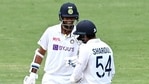 भारत और ऑस्ट्रेलिया के बीच चौथे टेस्ट मैच के दौरान रविवार को GABA (BCCI / ANI) में भारतीय चारडोल ठाकुर और वाशिंगटन सुंदर