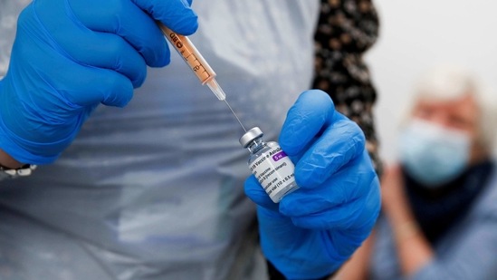 Authorities are asking people to stay home during the Lunar New Year holidays in February as part of the efforts to prevent another debilitating outbreak.(REUTERS) Authorities are asking people to stay home during the Lunar New Year holidays in February as part of the efforts to prevent another debilitating outbreak.(REUTERS)