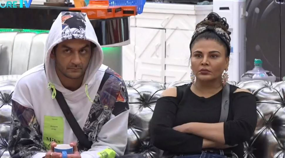 Vikas and Rakhi often support each other on the show. (Colors)
