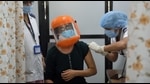 A medic administers Covid-19 vaccine at Shatabdi Hospital, Kandivli in Mumbai on Friday. (Satish Bate/HT Photo) A medic administers Covid-19 vaccine at Shatabdi Hospital, Kandivli in Mumbai on Friday. (Satish Bate/HT Photo)