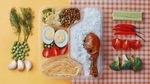 Most parents think homemade food is the healthiest meal they can provide to their kids, and when it comes to packing lunch boxes for schools, the family's tradition revolves around stuffing it up with fruits, sandwiches, and snacks. But, here is what one needs to know about the pros and cons of the same.(Unsplash) Most parents think homemade food is the healthiest meal they can provide to their kids, and when it comes to packing lunch boxes for schools, the family's tradition revolves around stuffing it up with fruits, sandwiches, and snacks. But, here is what one needs to know about the pros and cons of the same.(Unsplash)