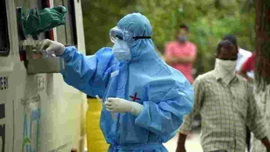 In daily Covid-19 positive cases, Ernakulam district topped with 1018 infections, health ministry data shows. (HT PHOTO). In daily Covid-19 positive cases, Ernakulam district topped with 1018 infections, health ministry data shows. (HT PHOTO).