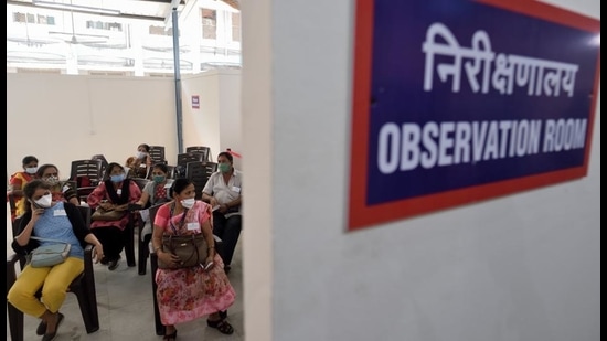 On Friday, a few vaccination centres like King Edward Memorial (KEM) and Rajawadi Hospitals (in pic), recorded turnouts of more than 100% of the daily target. (Satish Bate/HT Photo) On Friday, a few vaccination centres like King Edward Memorial (KEM) and Rajawadi Hospitals (in pic), recorded turnouts of more than 100% of the daily target. (Satish Bate/HT Photo)