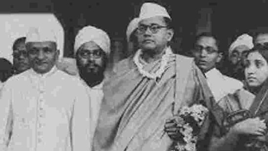 Netaji’s grandnephew Chandra Bose (left, in white kurta) having a look at the secret files after some of those were declassified in Kolkata last year.(HT Photo) Netaji’s grandnephew Chandra Bose (left, in white kurta) having a look at the secret files after some of those were declassified in Kolkata last year.(HT Photo)