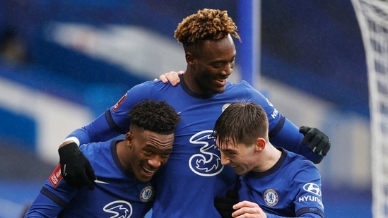 Soccer Football - FA Cup - Fourth Round - Chelsea v Luton Town - Stamford Bridge, London, Britain - January 24, 2021 Chelsea's Tammy Abraham celebrates scoring their third goal and completing his hat-trick with teammates Action Images via Reuters/John Sibley(Action Images via Reuters)