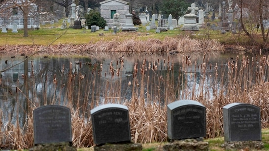 In recent weeks, amid a second wave and a new variant of the Covid-19 virus, the crematorium has had to introduce double shifts amid daily deaths in the city which is home to more than a third of South Africa’s Indian-origin population of about 1.4 million.(AFP (Representative image)) In recent weeks, amid a second wave and a new variant of the Covid-19 virus, the crematorium has had to introduce double shifts amid daily deaths in the city which is home to more than a third of South Africa’s Indian-origin population of about 1.4 million.(AFP (Representative image))