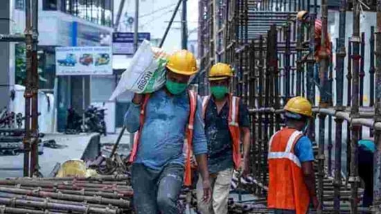 The <span class='webrupee'>₹</span>40,000-crore NIIF was set up in December 2015 as an institution for enhancing infrastructure financing by investing in greenfield (new), brownfield (existing) and stalled projects.(AFP) The <span class='webrupee'>₹</span>40,000-crore NIIF was set up in December 2015 as an institution for enhancing infrastructure financing by investing in greenfield (new), brownfield (existing) and stalled projects.(AFP)
