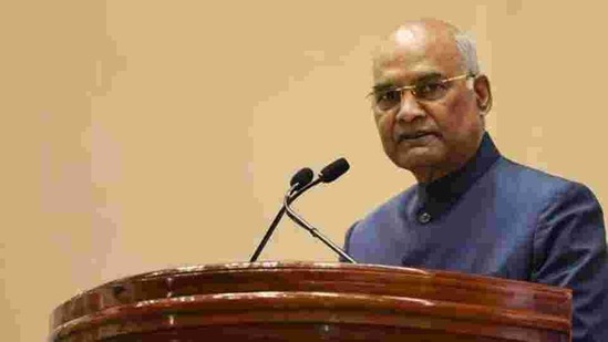 The AIR will broadcast regional language versions from 2130 hrs onwards on its respective regional networks. (Vipin Kumar/HT PHOTO)