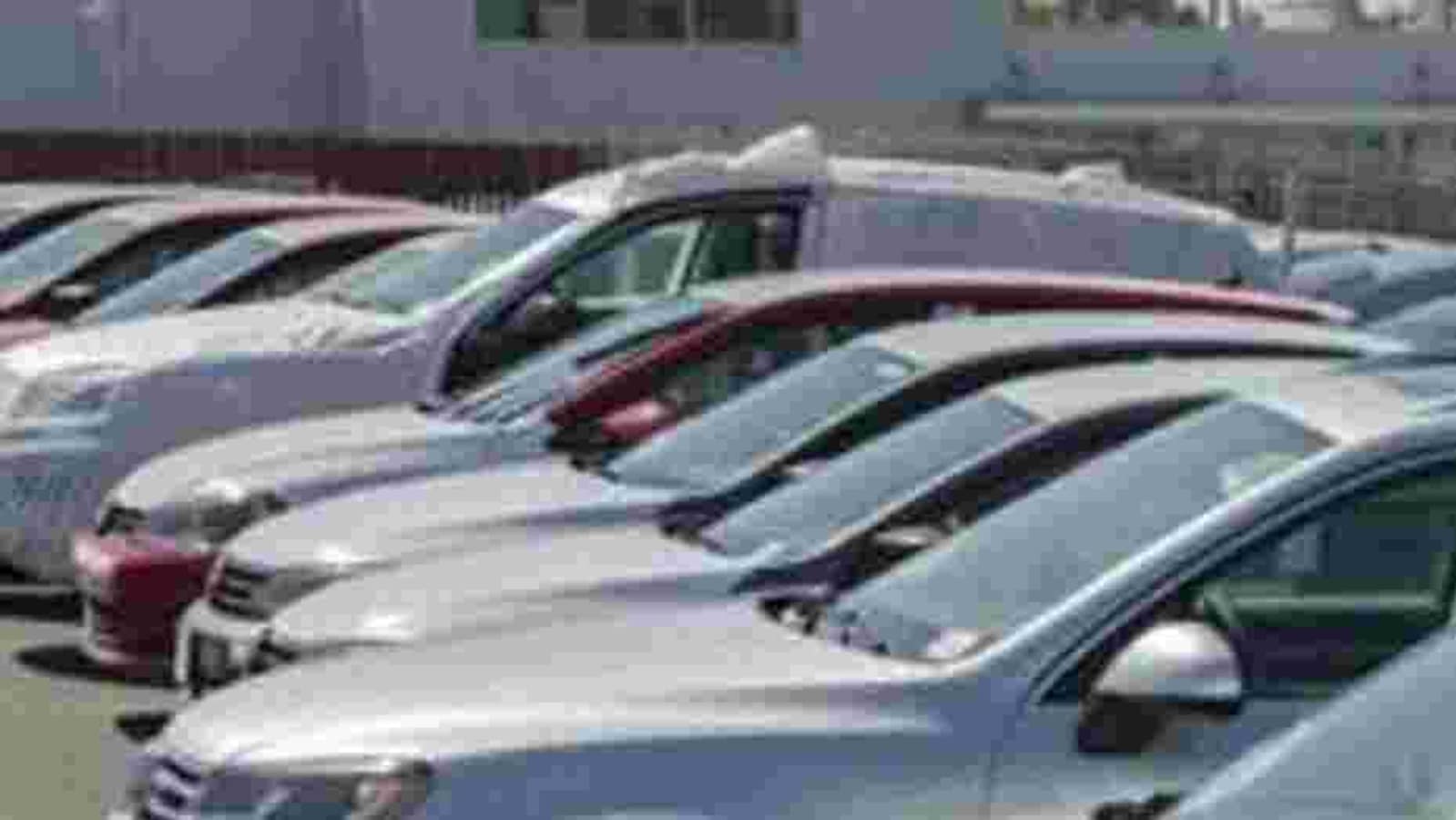 Soon, Centre to impose 'green tax' on older vehicles