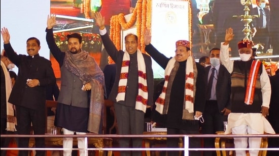 BJP state chief Suresh Kashyap, Union minister of state for finance Anurag Thakur, chief minister Jai Ram Thakur, BJP national president JP Nadda, governor Bandaru Dattatreya during the statehood day event on the Ridge in Shimla on Monday. (Deepak Sansta / HT) BJP state chief Suresh Kashyap, Union minister of state for finance Anurag Thakur, chief minister Jai Ram Thakur, BJP national president JP Nadda, governor Bandaru Dattatreya during the statehood day event on the Ridge in Shimla on Monday. (Deepak Sansta / HT)