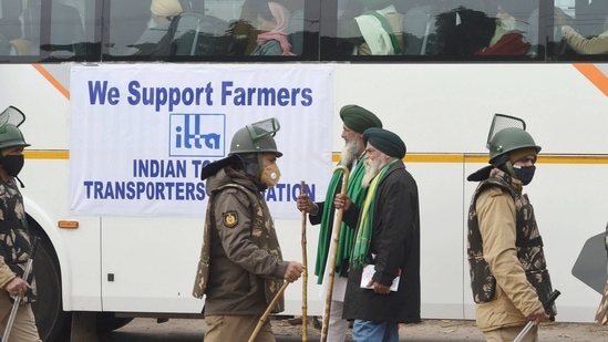 The police had also said the rally would be expected to end by Tuesday itself if there were just about 30,000 tractors.(PTI Photo) The police had also said the rally would be expected to end by Tuesday itself if there were just about 30,000 tractors.(PTI Photo)