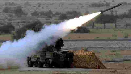 Indian Air Force demonstrates its combat and firepower, including Akash Missile, for the first time, in Pokhran, March 18.(Sonu Mehta/ HT Photo)