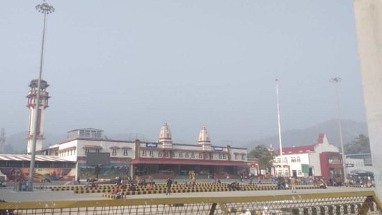 The renovated and upgraded railway station for Mahakumbh in Haridwar.(HT photo) The renovated and upgraded railway station for Mahakumbh in Haridwar.(HT photo)