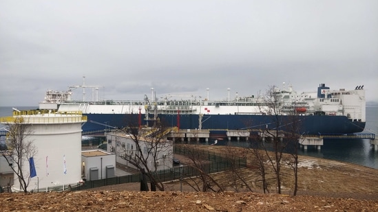 The LNG Croatia FSRU liquid natural gas (LNG) storage vessel and import facility at the LNG terminal, operated by LNG Croatia LLC, in Krk, Croatia, on Monday, Jan. 25, 2021. The market for vessels carrying liquefied natural gas boomed last year as the world�s biggest trading houses and oil majors booked up ships to take advantage of the�winter demand boom�in fuel demand. Photographer: Petar Santini/Bloomberg(Bloomberg) The LNG Croatia FSRU liquid natural gas (LNG) storage vessel and import facility at the LNG terminal, operated by LNG Croatia LLC, in Krk, Croatia, on Monday, Jan. 25, 2021. The market for vessels carrying liquefied natural gas boomed last year as the world�s biggest trading houses and oil majors booked up ships to take advantage of the�winter demand boom�in fuel demand. Photographer: Petar Santini/Bloomberg(Bloomberg)