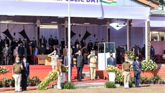 Nagaland Governor RN Ravi (fifth from right) takes the salute at the fag hoisting on Republic Day in Kohima(HT PHOTO) Nagaland Governor RN Ravi (fifth from right) takes the salute at the fag hoisting on Republic Day in Kohima(HT PHOTO)