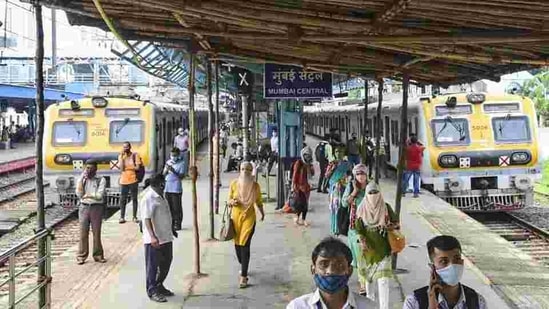 Women passengers will not be checked for identity cards while others travelling in Mumbai local trains will require QR code as usual.(PTI) Women passengers will not be checked for identity cards while others travelling in Mumbai local trains will require QR code as usual.(PTI)