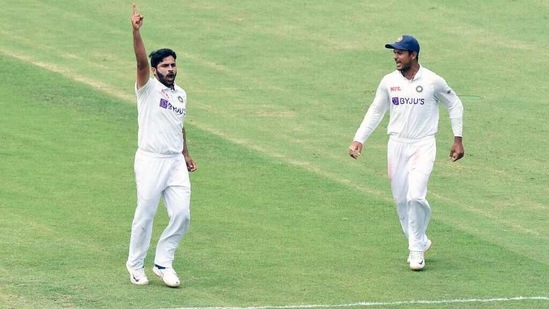 India's Shardul Thakur celebrates India's Shardul Thakur celebrates