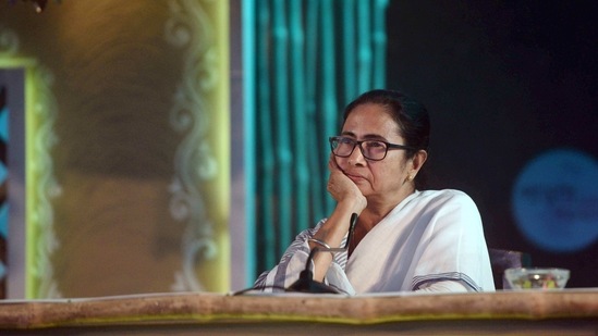 Kolkata: West Bengal Chief Minister Mamata Banerjee during a Duare Sarkar programme at Nabanna, state secretariat, in Kolkata, Wednesday, Jan. 27, 2021. (PTI Photo) (PTI01_27_2021_000174B)(PTI) Kolkata: West Bengal Chief Minister Mamata Banerjee during a Duare Sarkar programme at Nabanna, state secretariat, in Kolkata, Wednesday, Jan. 27, 2021. (PTI Photo) (PTI01_27_2021_000174B)(PTI)