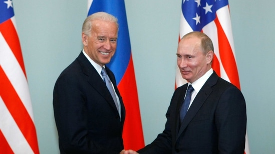 Russia and the United States exchanged documents on January 26, 2021, to extend the New START nuclear treaty.(AP) Russia and the United States exchanged documents on January 26, 2021, to extend the New START nuclear treaty.(AP)