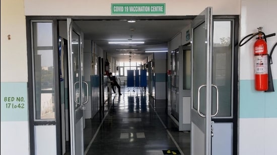Out of a total target of 4,895, so far only 2,464 persons have been vaccinated in Chandigarh. (HT FILE PHOTO) Out of a total target of 4,895, so far only 2,464 persons have been vaccinated in Chandigarh. (HT FILE PHOTO)