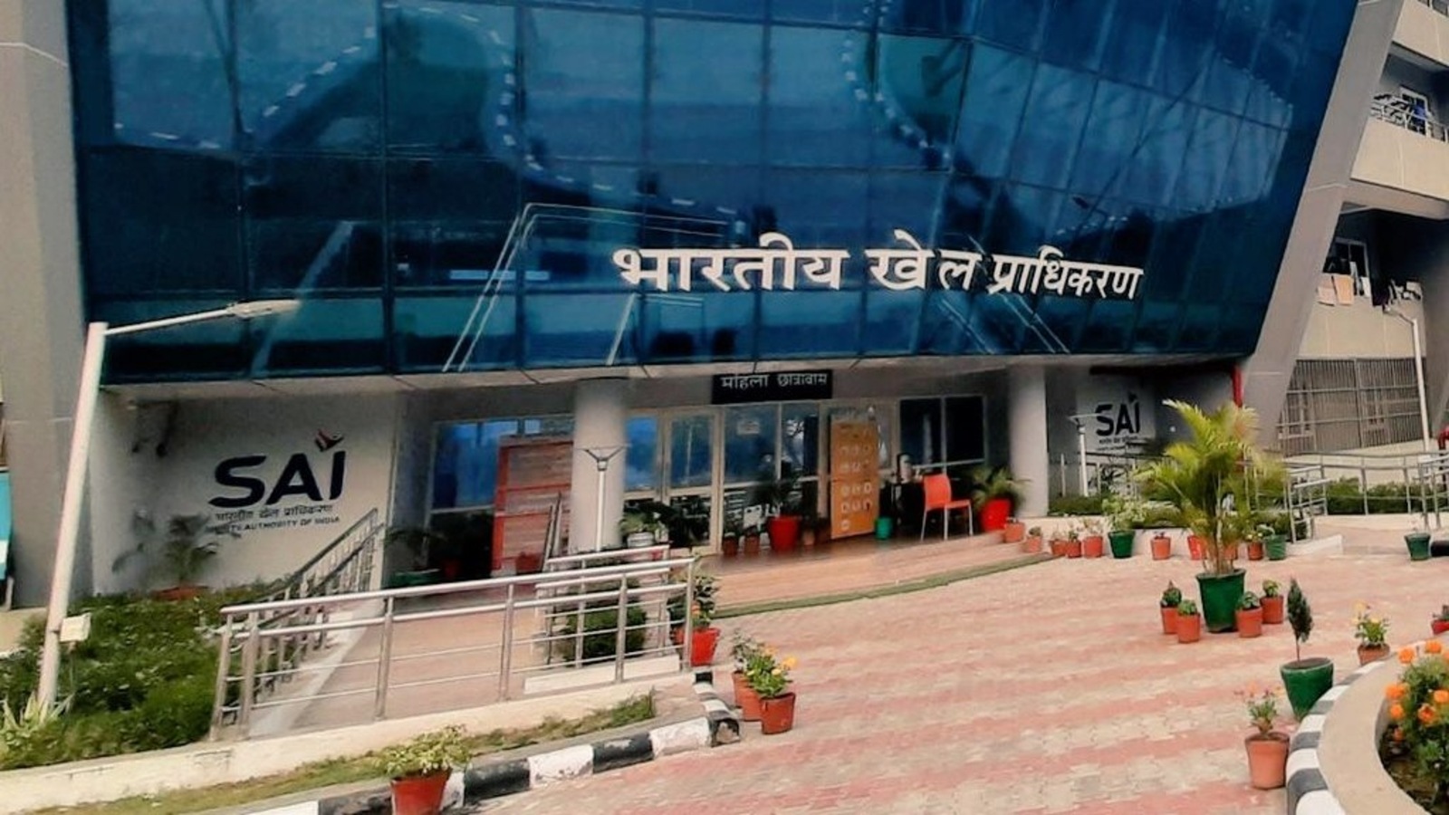 Facilities at CEOs will be at par with threestar hotels SAI