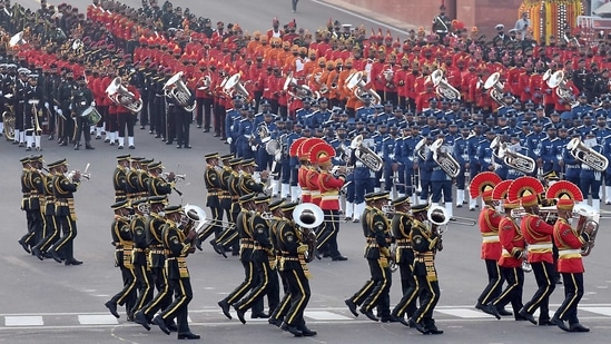 Tri-services bands performing during the full dress rehearsals for the Beating Retreat ceremony, at Vijay Chowk on January 27.(Raj K Raj / HT Photo)