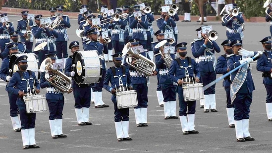 The Air Force band performing during the full dress rehearsals on January 27. The ceremony traces its origins to the early 1950s when Major Roberts of the Indian Army indigenously developed a unique display by the massed bands.(Raj K Raj / HT Photo)
