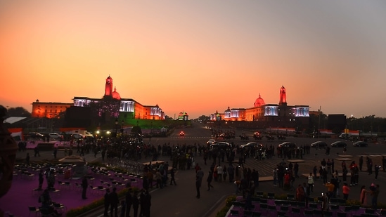 The finale of the event is the signal by the buglers and Raisina Hill breaking out into a dazzling array of lights that bathe Rashtrapati Bhawan and the twin North Block and South Block.(Raj K Raj / HT Photo)
