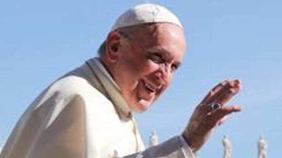 Pope Francis showed up seven minutes late for his traditional noon appointment with the public at the St. Peter’s Square.(Reuters Photo) Pope Francis showed up seven minutes late for his traditional noon appointment with the public at the St. Peter’s Square.(Reuters Photo)