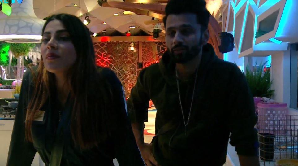 Nikki cried and Rahul calmed her down. (Colors)