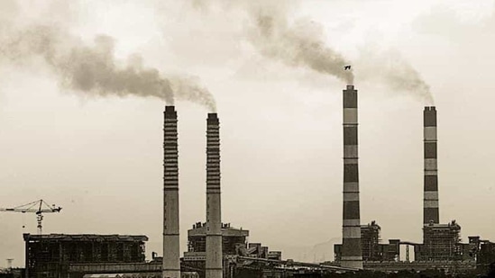 The output of crude oil, natural gas, refinery products, fertiliser, steel and cement declined by 3.6%, 7.2%, 2.8%, 2.9%, 2.7%, and 9.7%, respectively. (Representative Image) (Harikrishna Katragadda/ MINT (Representative Image)) The output of crude oil, natural gas, refinery products, fertiliser, steel and cement declined by 3.6%, 7.2%, 2.8%, 2.9%, 2.7%, and 9.7%, respectively. (Representative Image) (Harikrishna Katragadda/ MINT (Representative Image))