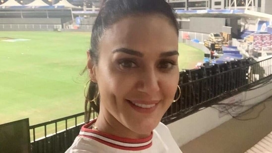 Preity Zinta made her Bollywood debut with Dil Se in 1998.
