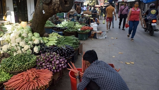 The revised estimates for 2019-20 have reduced growth in primary and secondary sectors while tertiary sector estimates have been revised upwards. (Satish Bate/Hindustan Times) The revised estimates for 2019-20 have reduced growth in primary and secondary sectors while tertiary sector estimates have been revised upwards. (Satish Bate/Hindustan Times)