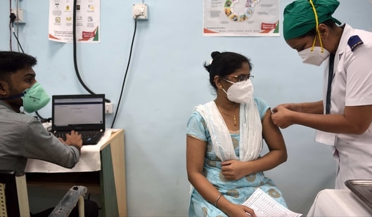 There are an estimated 20 million frontline workers who are in the list of beneficiaries to be vaccinated in the initial phase.(Satish Bate/HT Photos)